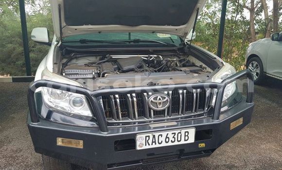 Acheter Occasion Voiture Toyota Prado Noir à Gicumbi, Rwanda Acheter Occasion Voiture Toyota Prado Noir à Gicumbi, Rwanda