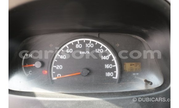 Acheter Import Voiture Daihatsu Sirion Blanc à Import - Dubai, Rwanda