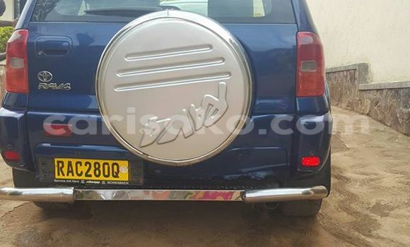 Sayi Na hannu Toyota RAV4 Bleu Mota in Gicumbi a Rwanda Sayi Na hannu Toyota RAV4 Bleu Mota in Gicumbi a Rwanda
