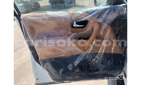 Acheter Import Voiture Nissan Patrol Blanc à Import - Dubai, Rwanda Acheter Import Voiture Nissan Patrol Blanc à Import - Dubai, Rwanda