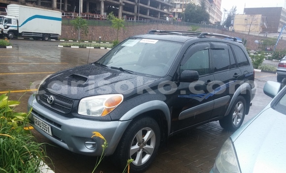 Acheter Occasion Voiture Toyota RAV4 Noir à Kigali, Rwanda Acheter Occasion Voiture Toyota RAV4 Noir à Kigali, Rwanda