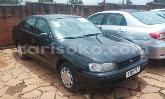 Acheter Occasion Voiture Toyota Corolla Gris à Kigali, Rwanda Acheter Occasion Voiture Toyota Corolla Gris à Kigali, Rwanda