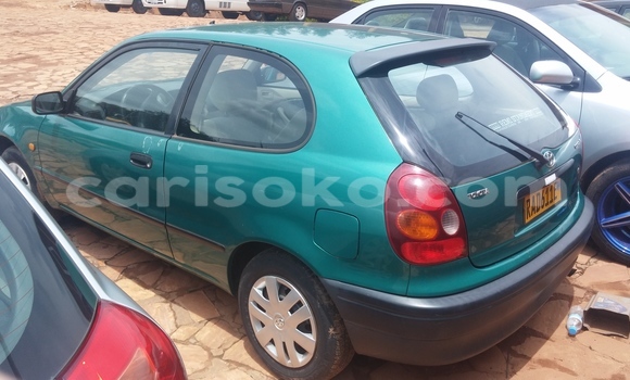 Acheter Occasion Voiture Toyota Corolla Vert à Kigali, Rwanda Acheter Occasion Voiture Toyota Corolla Vert à Kigali, Rwanda