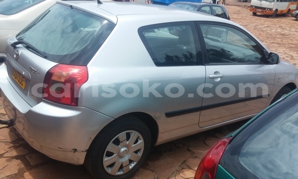 Acheter Occasion Voiture Toyota Corolla Vert à Kigali, Rwanda Acheter Occasion Voiture Toyota Corolla Vert à Kigali, Rwanda