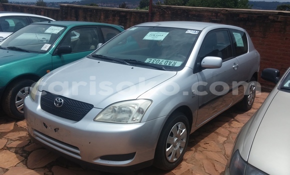 Acheter Occasion Voiture Toyota Corolla Vert à Kigali, Rwanda Acheter Occasion Voiture Toyota Corolla Vert à Kigali, Rwanda