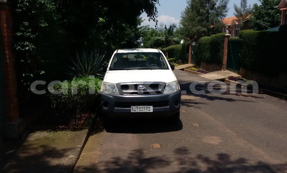 Acheter Occasion Voiture Toyota Hilux à Kigali au Rwanda Acheter Occasion Voiture Toyota Hilux à Kigali au Rwanda