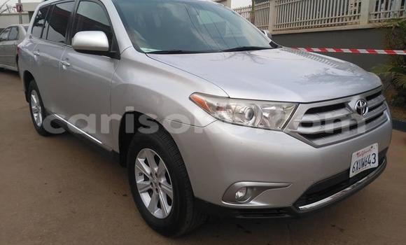 Sayi Na hannu Toyota Highlander Gris Mota in Kigali a Rwanda Sayi Na hannu Toyota Highlander Gris Mota in Kigali a Rwanda