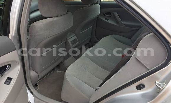 Sayi Na hannu Toyota Camry Gris Mota in Gicumbi a Rwanda Sayi Na hannu Toyota Camry Gris Mota in Gicumbi a Rwanda