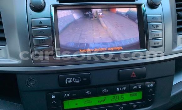 اشتري مستعمل Toyota Hilux Bleu سيارة في Kigali في Rwanda اشتري مستعمل Toyota Hilux Bleu سيارة في Kigali في Rwanda