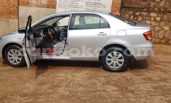 اشتري مستعمل Toyota Corolla Gris سيارة في Kigali في Rwanda اشتري مستعمل Toyota Corolla Gris سيارة في Kigali في Rwanda