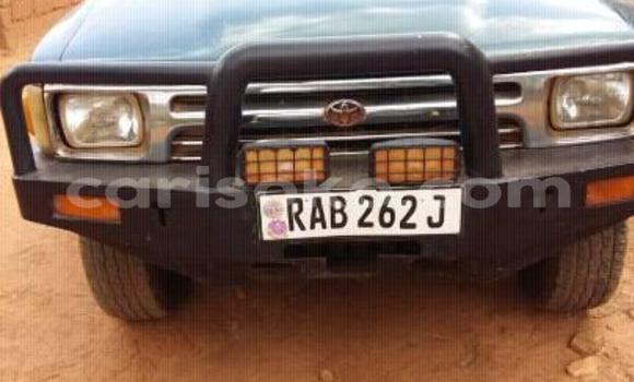 اشتري مستعمل Toyota Hilux Vert سيارة في Kigali في Rwanda اشتري مستعمل Toyota Hilux Vert سيارة في Kigali في Rwanda