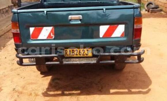 اشتري مستعمل Toyota Hilux Vert سيارة في Kigali في Rwanda اشتري مستعمل Toyota Hilux Vert سيارة في Kigali في Rwanda