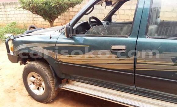 اشتري مستعمل Toyota Hilux Vert سيارة في Kigali في Rwanda اشتري مستعمل Toyota Hilux Vert سيارة في Kigali في Rwanda