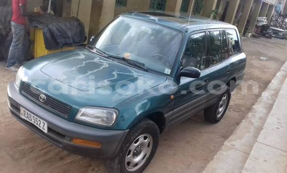 Acheter Neuf Voiture Toyota RAV4 Vert à Kigali, Rwanda Acheter Neuf Voiture Toyota RAV4 Vert à Kigali, Rwanda