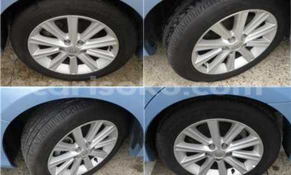 اشتري مستعمل Toyota Camry Bleu سيارة في Kigali في Rwanda اشتري مستعمل Toyota Camry Bleu سيارة في Kigali في Rwanda