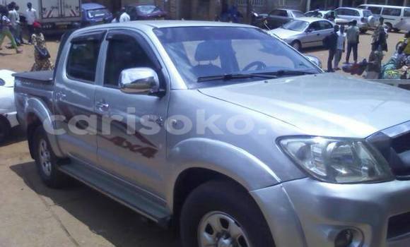 اشتري مستعمل Toyota Hilux Gris سيارة في Gicumbi في Rwanda اشتري مستعمل Toyota Hilux Gris سيارة في Gicumbi في Rwanda