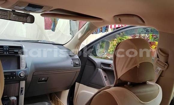 Sayi Na hannu Toyota Land Cruiser Prado Beige Mota in Kigali a Rwanda Sayi Na hannu Toyota Land Cruiser Prado Beige Mota in Kigali a Rwanda