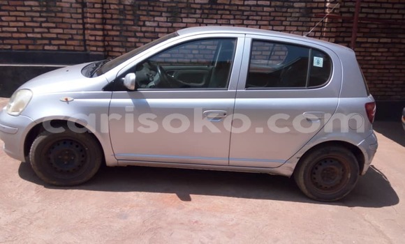 Sayi Na hannu Toyota Yaris Gris Mota in Kigali a Rwanda Sayi Na hannu Toyota Yaris Gris Mota in Kigali a Rwanda