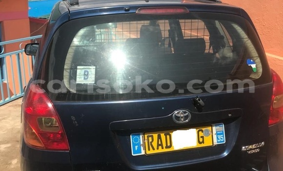 اشتري مستعمل Toyota Avensis Verso Noir سيارة في Kigali في Rwanda اشتري مستعمل Toyota Avensis Verso Noir سيارة في Kigali في Rwanda