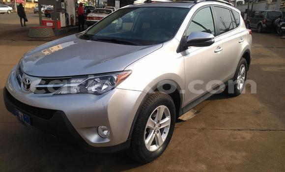 Sayi Na hannu Toyota RAV4 Gris Mota in Kigali a Rwanda Sayi Na hannu Toyota RAV4 Gris Mota in Kigali a Rwanda