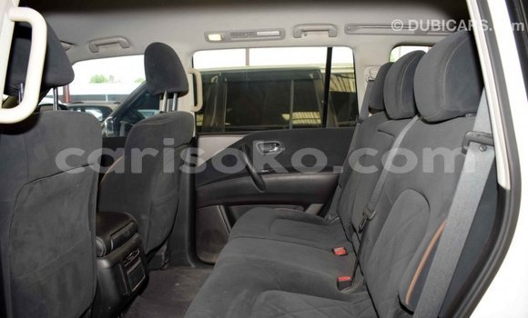 Sayi Imported Nissan Patrol Blanc Mota in Import - Dubai a Rwanda Sayi Imported Nissan Patrol Blanc Mota in Import - Dubai a Rwanda