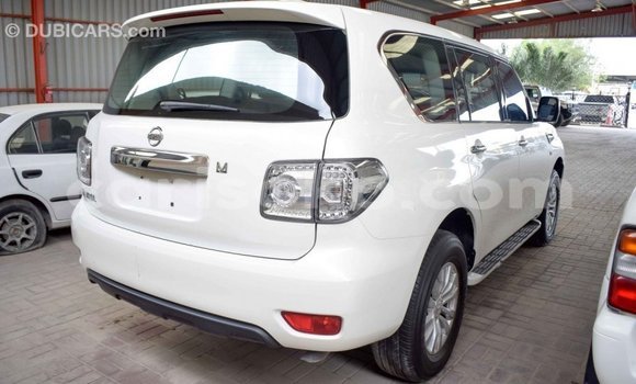 Sayi Imported Nissan Patrol Blanc Mota in Import - Dubai a Rwanda Sayi Imported Nissan Patrol Blanc Mota in Import - Dubai a Rwanda