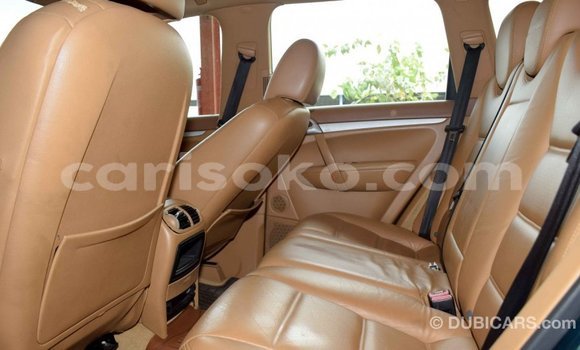 Sayi Imported Porsche Cayenne Vert Mota in Import - Dubai a Rwanda Sayi Imported Porsche Cayenne Vert Mota in Import - Dubai a Rwanda