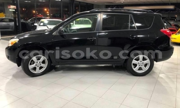 Sayi Imported Toyota RAV4 Noir Mota in Kigali a Rwanda Sayi Imported Toyota RAV4 Noir Mota in Kigali a Rwanda