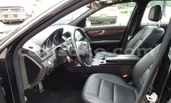 Sayi Imported Mercedes-Benz C–Class Noir Mota in Nyamagabe a Rwanda Sayi Imported Mercedes-Benz C–Class Noir Mota in Nyamagabe a Rwanda