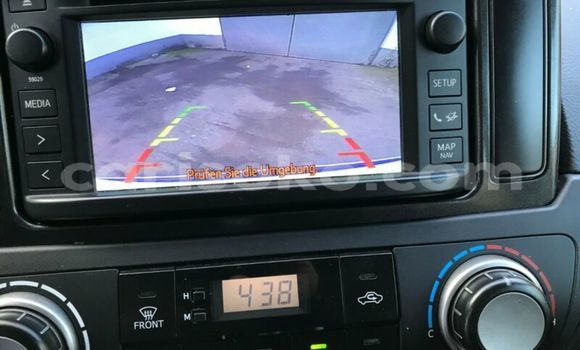 Sayi Na hannu Toyota Land Cruiser Prado Blanc Mota in Kigali a Rwanda Sayi Na hannu Toyota Land Cruiser Prado Blanc Mota in Kigali a Rwanda