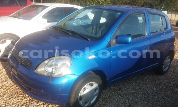 اشتري مستعمل Toyota Vitz Bleu سيارة في Kigali في Rwanda اشتري مستعمل Toyota Vitz Bleu سيارة في Kigali في Rwanda