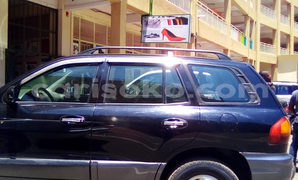 Buy Used Hyundai Santa Fe Silver Car in Kigali in Rwanda Buy Used Hyundai Santa Fe Silver Car in Kigali in Rwanda