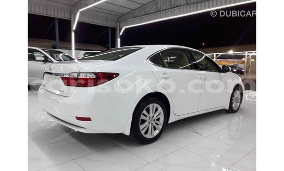 اشتري Imported Lexus ES Blanc سيارة في Import - Dubai في Rwanda اشتري Imported Lexus ES Blanc سيارة في Import - Dubai في Rwanda