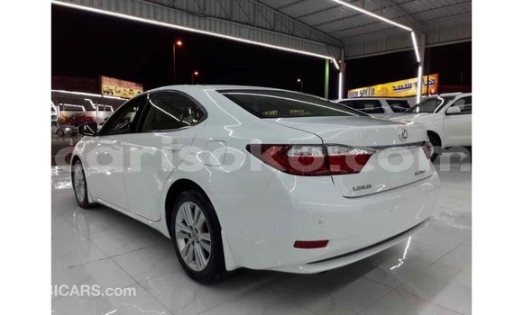 اشتري Imported Lexus ES Blanc سيارة في Import - Dubai في Rwanda اشتري Imported Lexus ES Blanc سيارة في Import - Dubai في Rwanda