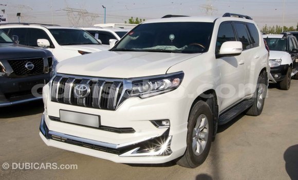 Acheter Import Voiture Toyota Prado Blanc à Import - Dubai, Rwanda Acheter Import Voiture Toyota Prado Blanc à Import - Dubai, Rwanda