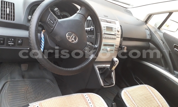 اشتري مستعمل Toyota Corolla Verso Gris سيارة في Kigali في Rwanda اشتري مستعمل Toyota Corolla Verso Gris سيارة في Kigali في Rwanda