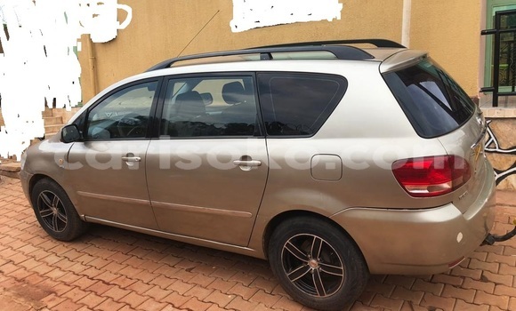 Sayi Na hannu Toyota Avensis Verso Gris Mota in Kigali a Rwanda Sayi Na hannu Toyota Avensis Verso Gris Mota in Kigali a Rwanda