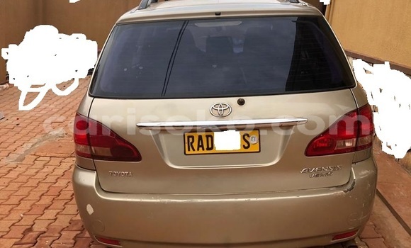 Sayi Na hannu Toyota Avensis Verso Gris Mota in Kigali a Rwanda Sayi Na hannu Toyota Avensis Verso Gris Mota in Kigali a Rwanda