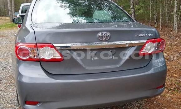 Sayi Na hannu Toyota Corolla Beige Mota in Kigali a Rwanda Sayi Na hannu Toyota Corolla Beige Mota in Kigali a Rwanda