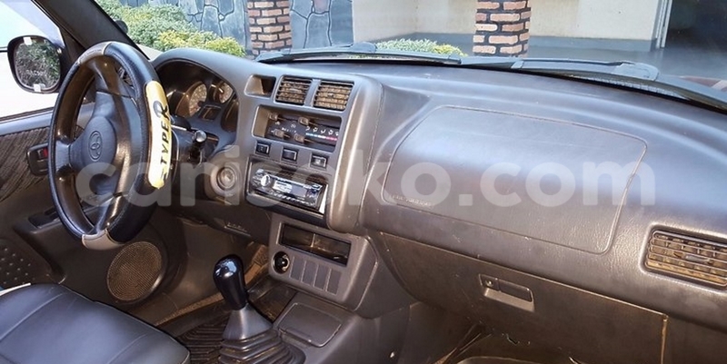 Big with watermark toyota rav4 1997 philip 0722123080 145000km 5300000 4