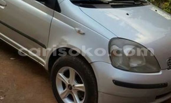 اشتري مستعمل Toyota Yaris Gris سيارة في Gicumbi في Rwanda اشتري مستعمل Toyota Yaris Gris سيارة في Gicumbi في Rwanda