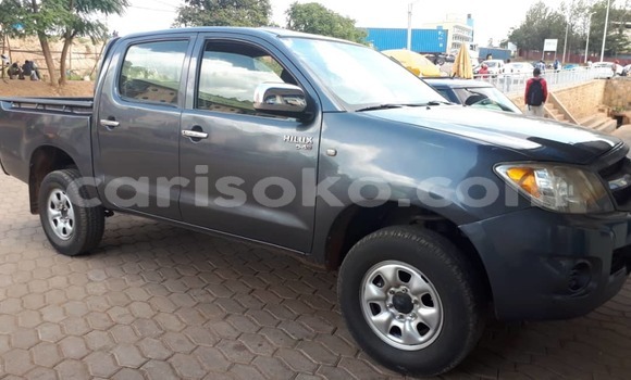 Sayi Na hannu Toyota Hilux Noir Mota in Kigali a Rwanda Sayi Na hannu Toyota Hilux Noir Mota in Kigali a Rwanda