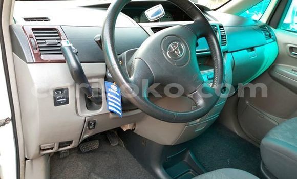 Buy Used Toyota Noah White Car in Kigali in Rwanda Buy Used Toyota Noah White Car in Kigali in Rwanda