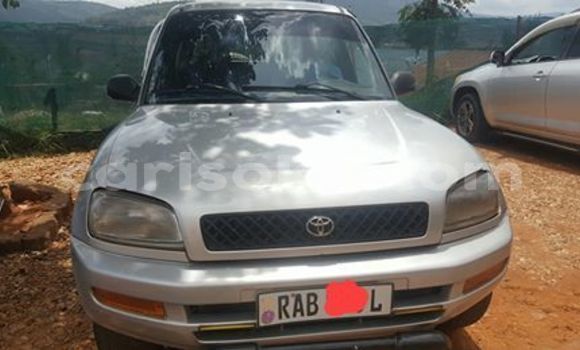 Buy Used Toyota RAV4 Silver Car in Kigali in Rwanda Buy Used Toyota RAV4 Silver Car in Kigali in Rwanda