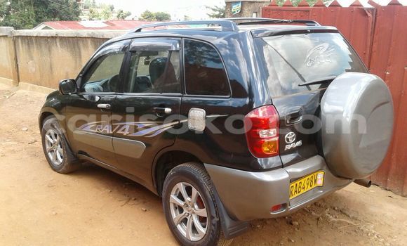 Acheter Occasion Voiture Toyota RAV4 Noir à Kigali, Rwanda Acheter Occasion Voiture Toyota RAV4 Noir à Kigali, Rwanda