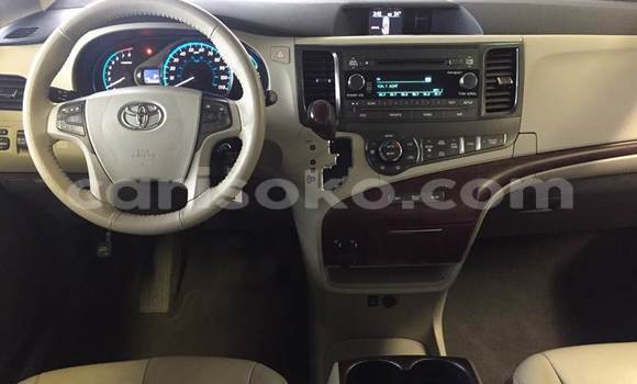 Buy Used Toyota Sienna Beige Car in Kigali in Rwanda Buy Used Toyota Sienna Beige Car in Kigali in Rwanda