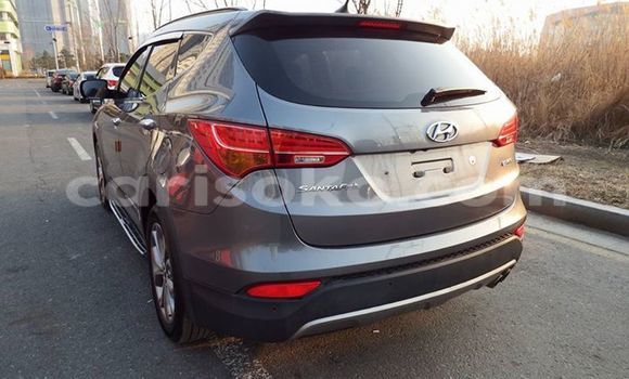 Sayi Na hannu Hyundai Santa Fe Gris Mota in Gicumbi a Rwanda Sayi Na hannu Hyundai Santa Fe Gris Mota in Gicumbi a Rwanda