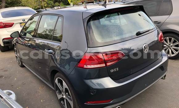 Sayi Na hannu Volkswagen Golf Beige Mota in Kigali a Rwanda Sayi Na hannu Volkswagen Golf Beige Mota in Kigali a Rwanda