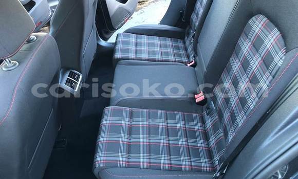 Sayi Na hannu Volkswagen Golf Beige Mota in Kigali a Rwanda Sayi Na hannu Volkswagen Golf Beige Mota in Kigali a Rwanda