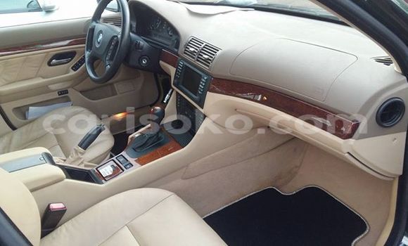 Sayi Na hannu BMW 3–Series Autre Mota in Gicumbi a Rwanda Sayi Na hannu BMW 3–Series Autre Mota in Gicumbi a Rwanda